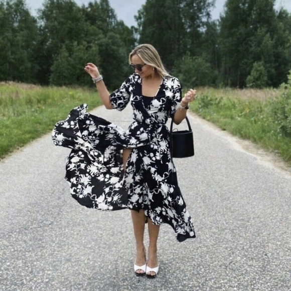 H&M Dresses Johanna Ortiz X Hm Black Floral Dress Poshmark